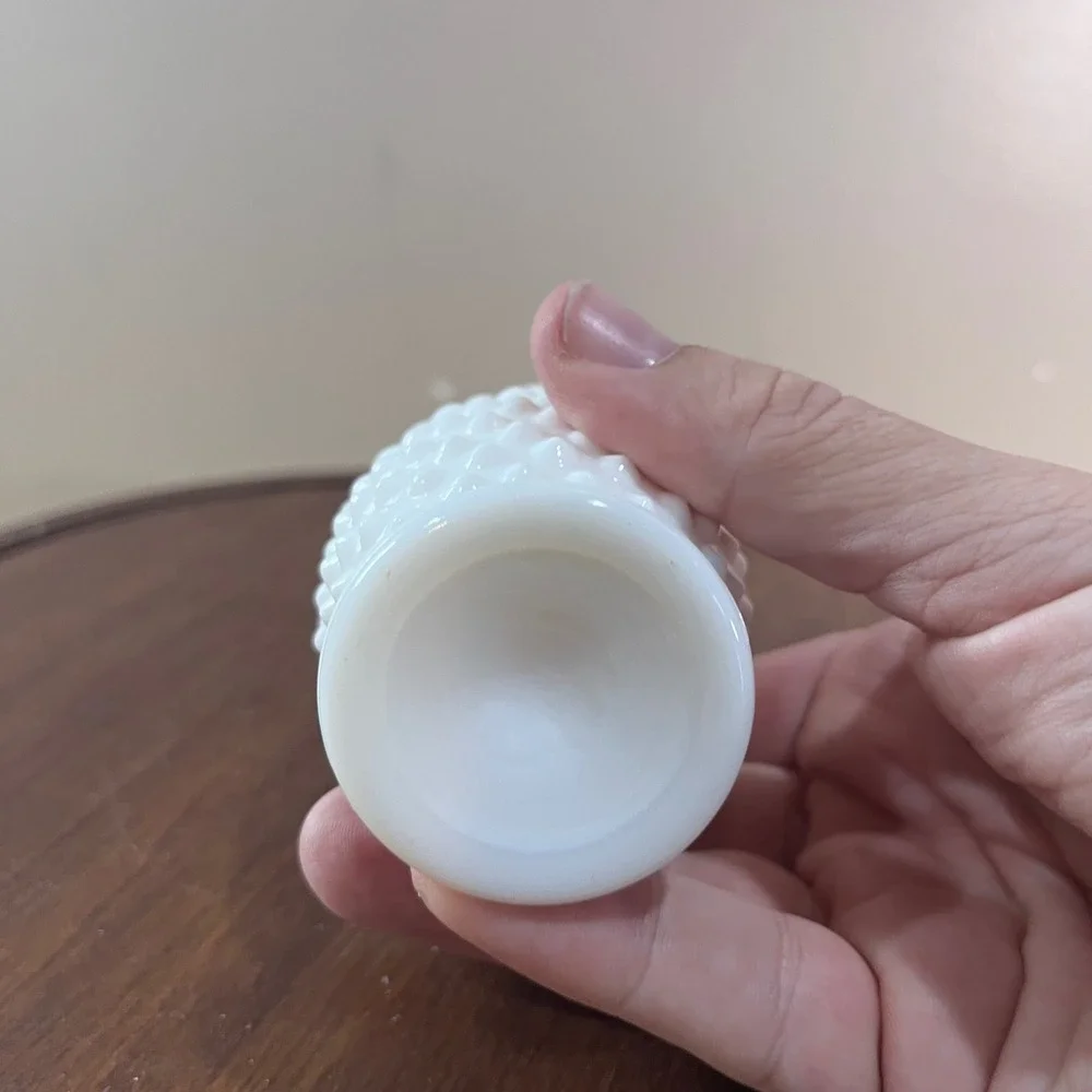 Vtg Fenton White Milk Glass Hobnail Ruffled Rim Bud Vase 3.75in